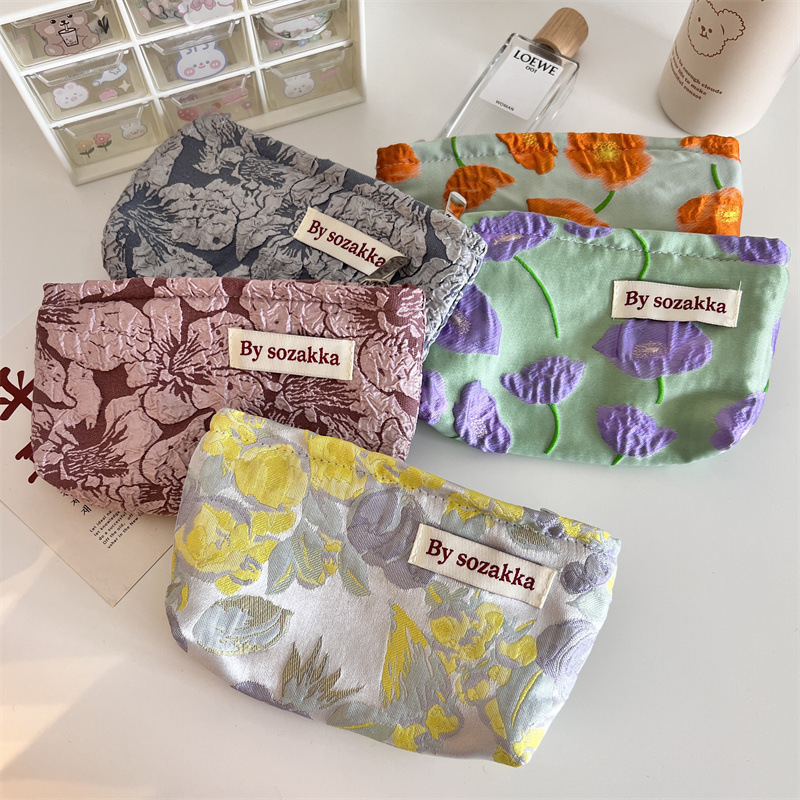 Travel Accessories Kit For Women - Flores em relevo francês Viagem Cosmetic