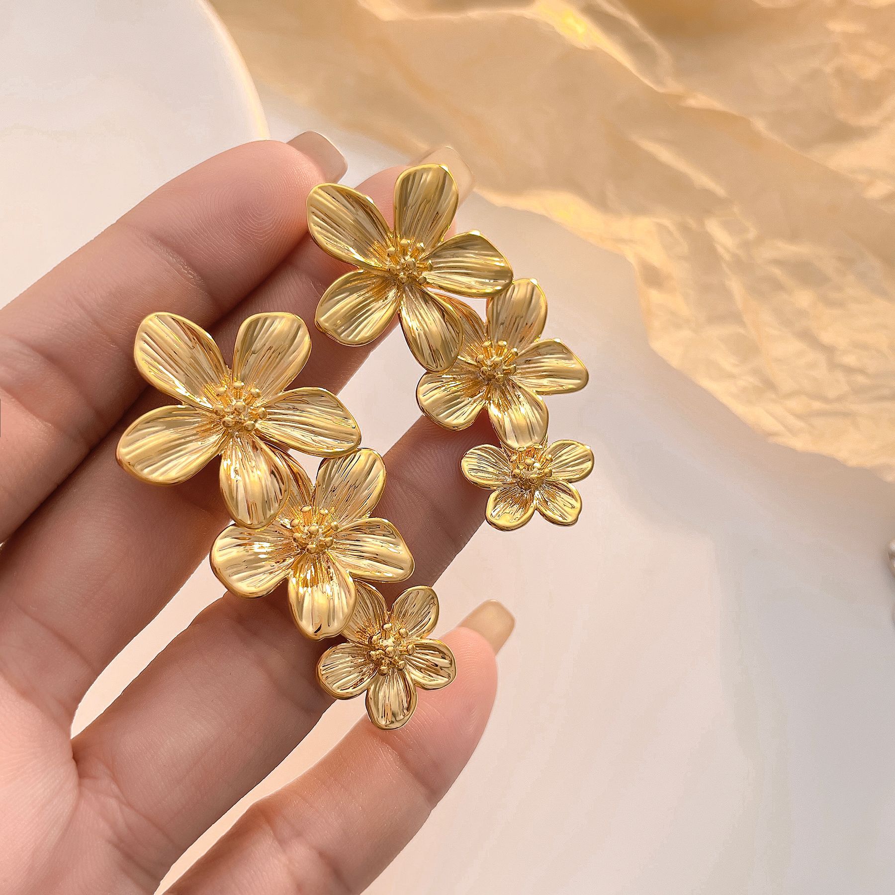 Kshmir-Brincos Borla Flor de M - Travel Accessories For Europe avaliação e preço